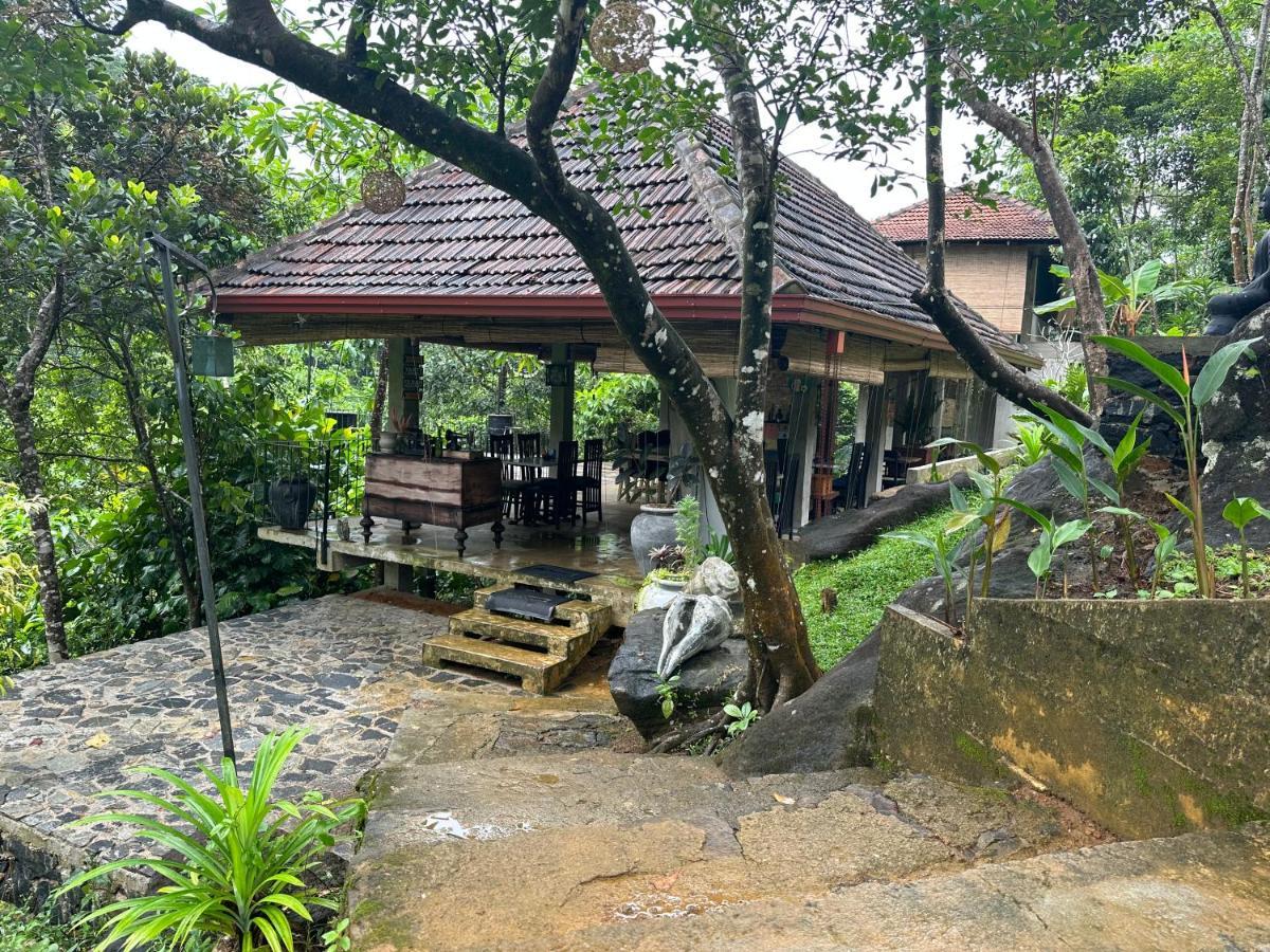 Jansen'S Bungalow Sinharaja Rainforest Retreat Kudawe Exterior photo